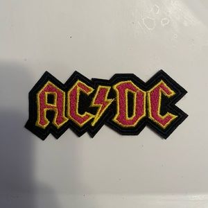 AC⚡️DC Pin, BRAND NEW!